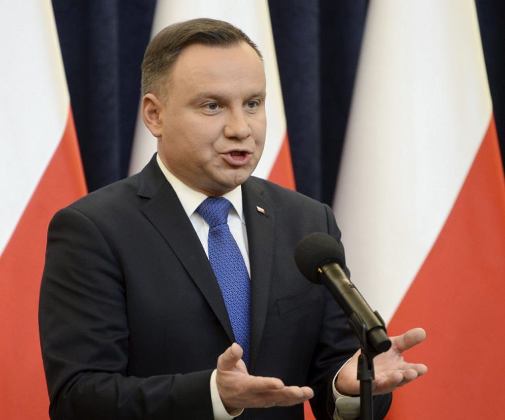 Prezydent domaga się głów