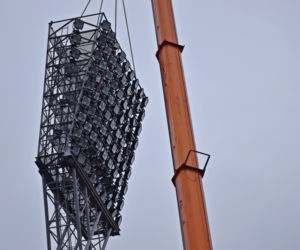 Demontaż jupiterów na stadionie w Szczecinie