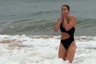 Natalia Bukowiecka i spółka w wodzie