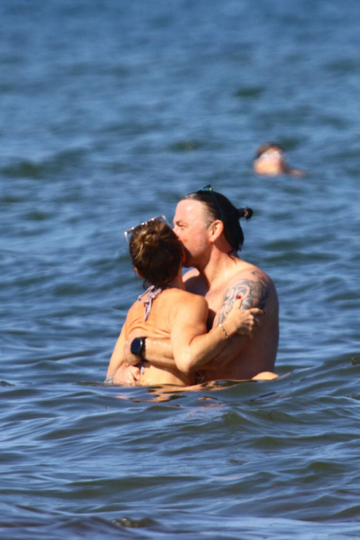 Edyta Herbuś na plaży