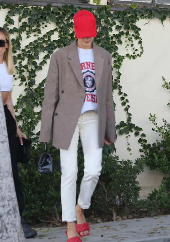Hailey Bieber