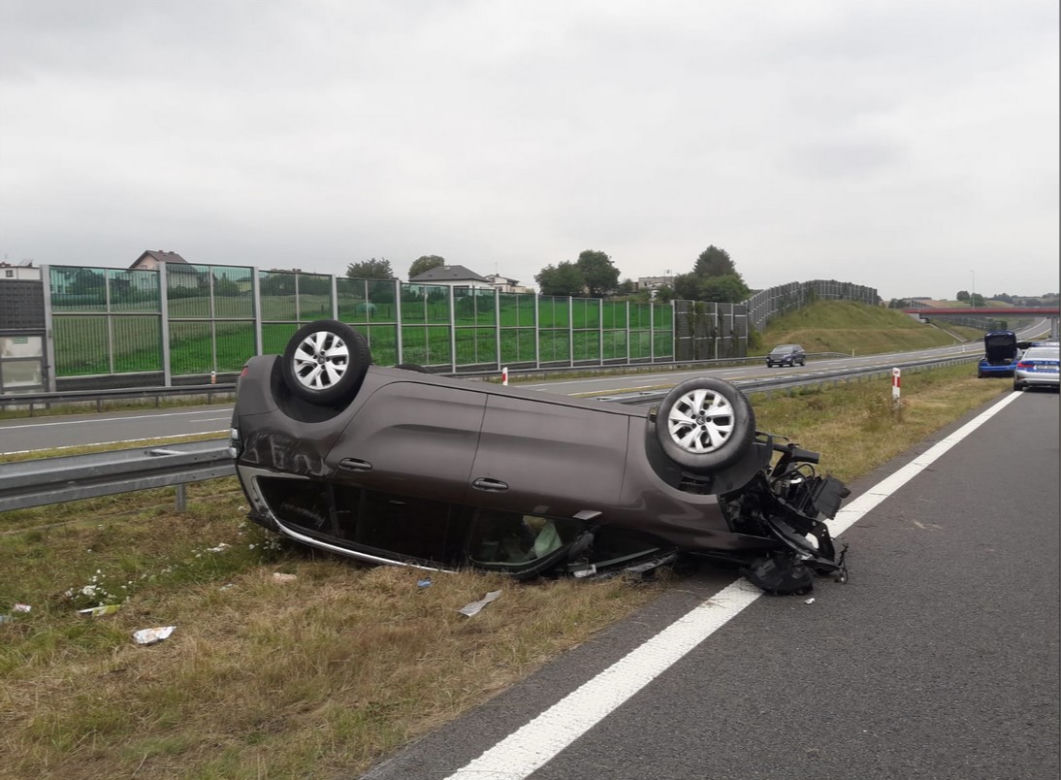 Groźny wypadek na A1! Półroczne dziecko w ciężkim stanie