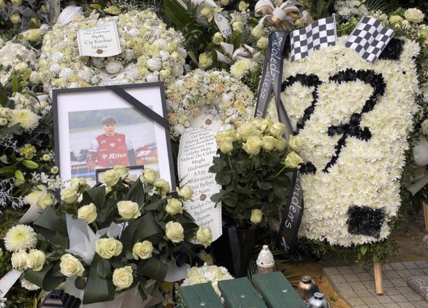 Miał przed sobą całe życie. Poruszające pożegnanie 18-letniego Igora: „Zabrałeś część naszych serc”