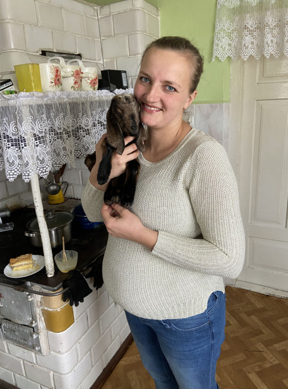 Rolnicy. Podlasie. Emilia Korolczuk PROMIENIEJE w ciąży! Zobacz zdjęcia!