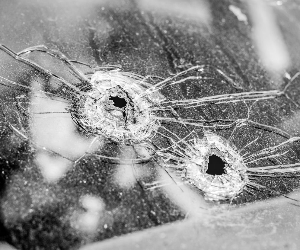 28-latek zniszczył kilkanaście samochodów. Straty idą w tysiące złotych