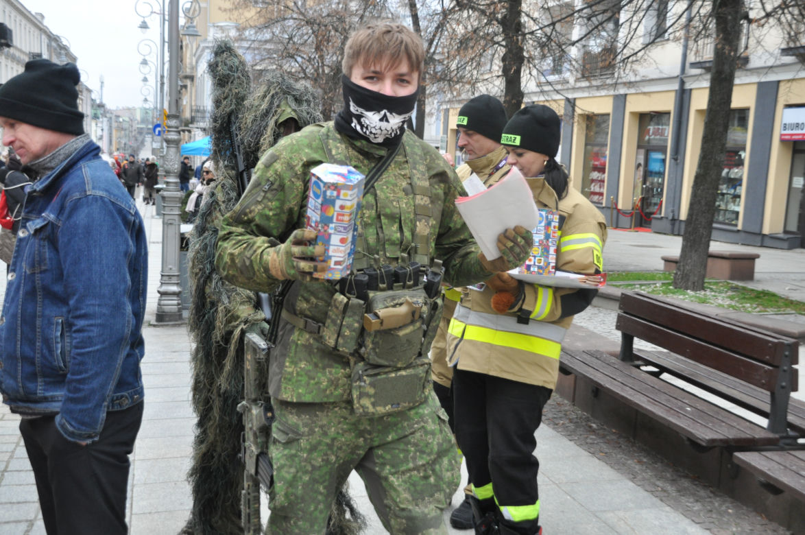 31. Finał WOŚP w Kielcach. Wielkie kwestowanie na ulicy Sienkiewicza