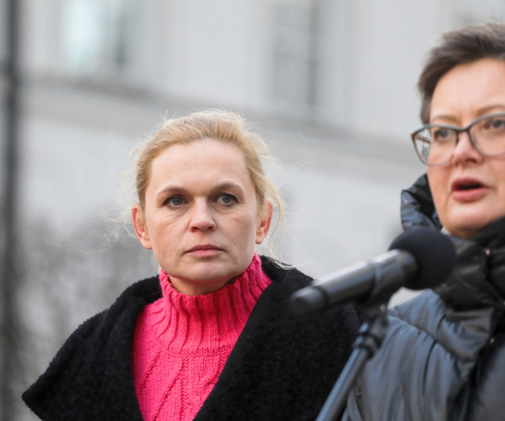 Barbara Nowacka. Kiedy bardzo tęsknię chcę zadzwonić do mamy.