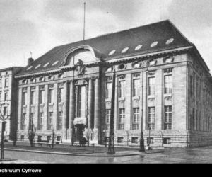 Tak Polacy marzyli o fortunie 100 lat temu. Pieniądze, banki i wielkie interesy II RP [ZDJĘCIA]