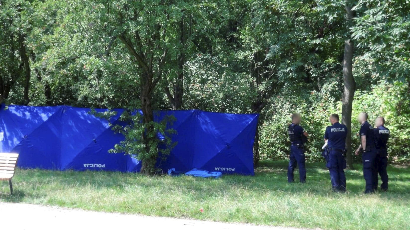 Nagie zwłoki kobiety w Parku Praskim. Doszło do brutalnego gwałtu i morderstwa?