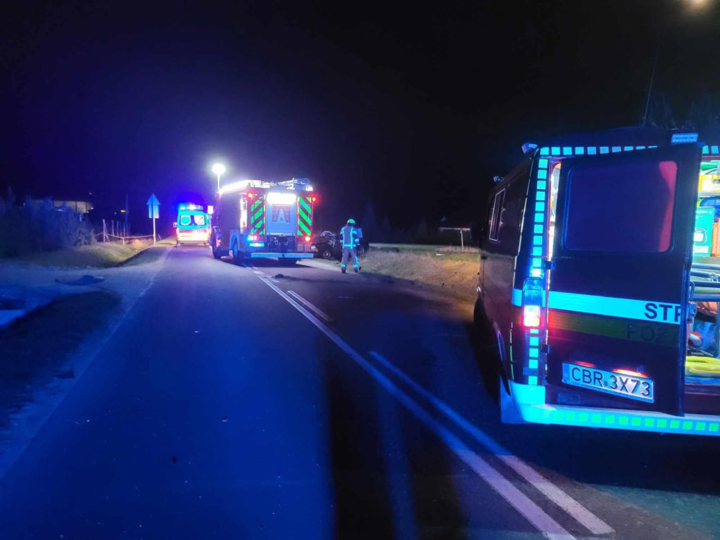 Tragiczny wypadek w Szczuce pod Brodnicą. Nie żyje 24-letni kierowca BMW