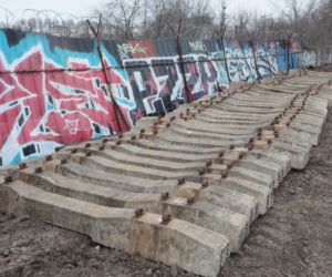 Udrażniają bocznicę kolejową prowadzącą do szpitala przy Szaserów