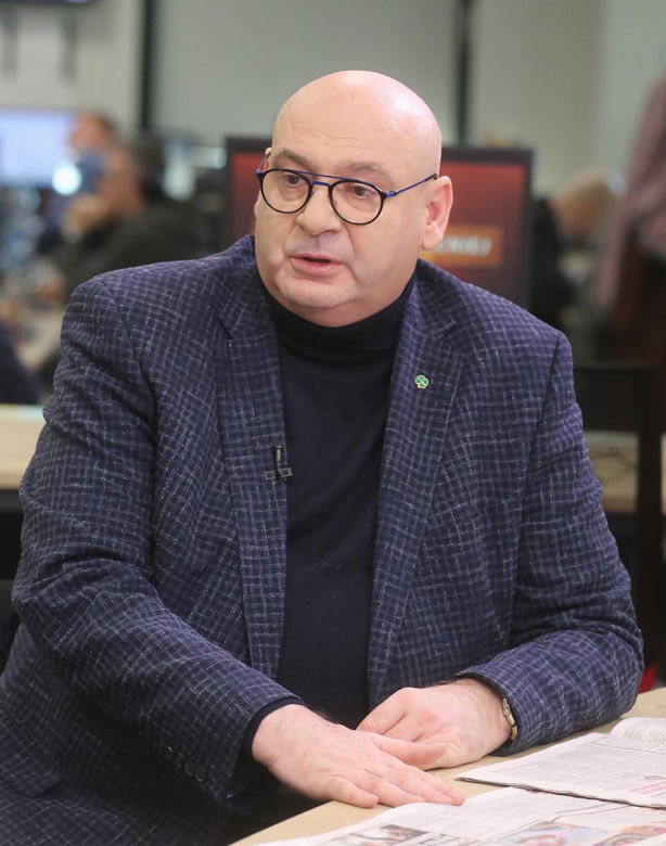 Ci politycy pokonali koronawirusa