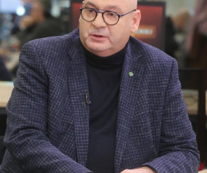 Ci politycy pokonali koronawirusa
