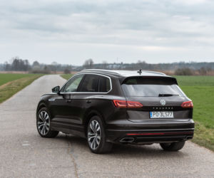 Volkswagen Touareg R Line 4.0 V8 TDI 422 KM