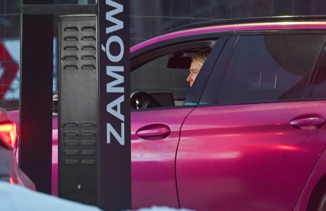 SKOLIM robi masę, ja fast food i kiełbasę