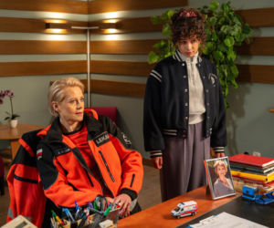 Na sygnale, odc. 915 po wakacjach.  Róża (Adrianna Jagiełło), Anna Reiter (Lea Oleksiak)