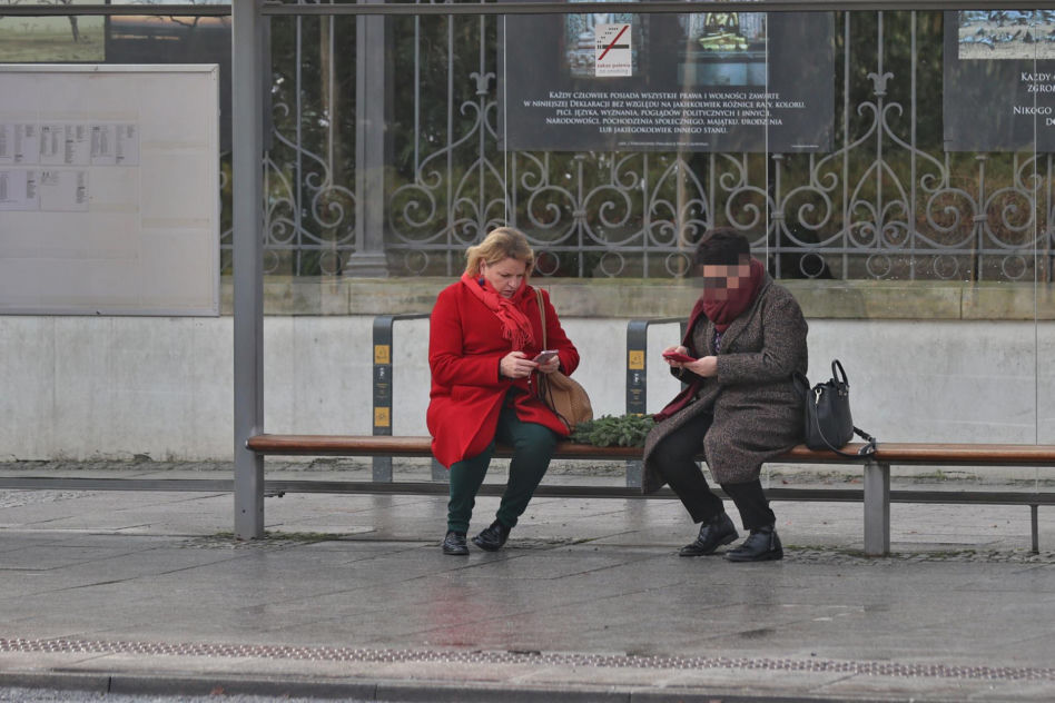 Katarzyna Bosacka w parku