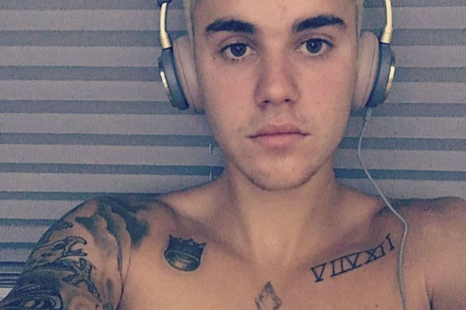 Justin Bieber śpiewa piosenkę Taylor Swift. Jak poradził sobie z jej przebojem?