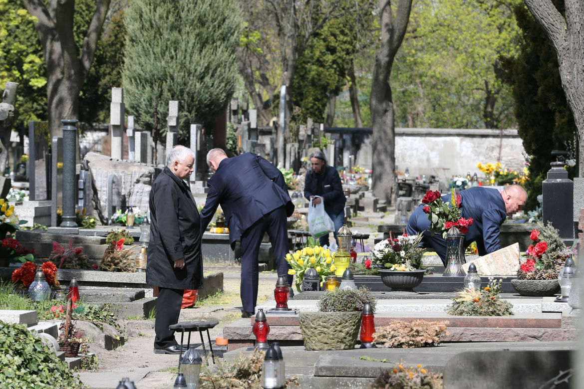 Wielka Sobota Jarosława Kaczyńskiego