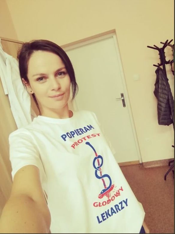 Protest lekarzy w Polsce. Rezydenci podejmą GŁODÓWKĘ