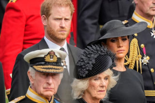 Już awantura wokół Meghan i Harry'ego! Chcą być osobami publicznymi?!