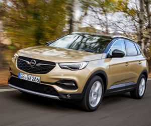 Opel Grandland X z flagowym dieslem