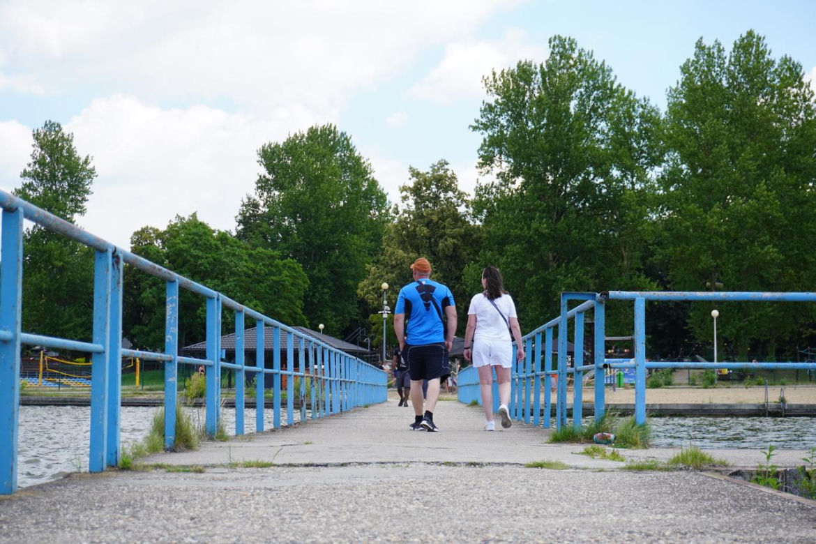 Lublinianie ruszyli nad Zalew Zemborzycki. Tak spędzili pierwszy weekend wakacji nad "lubelskim morzem"