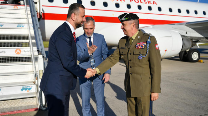 wicepremier - minister obrony narodowej Władysław Kosiniak-Kamysz wziął udział w spotkaniu ministrów obrony NATO w Brukseli