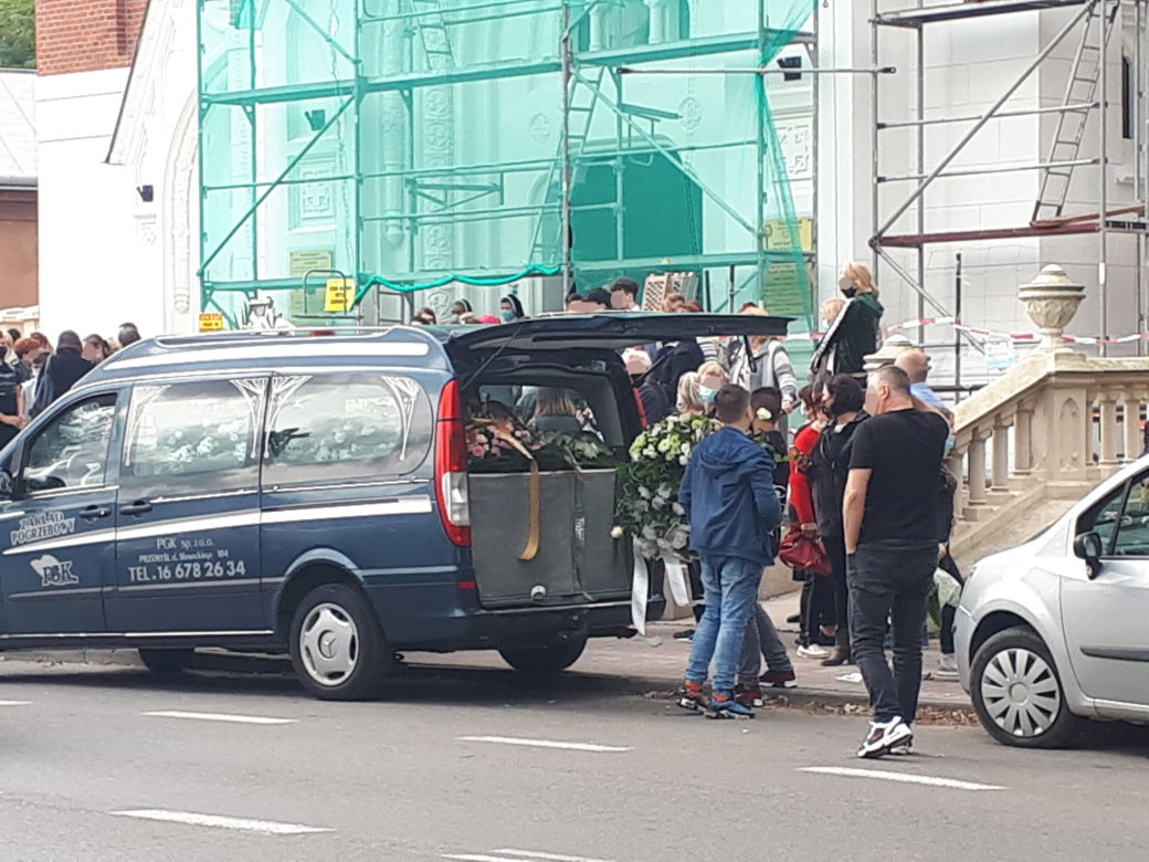 Przemyśl: Pogrzeb 12-letniego Kamila. Chłopca zagryzł pitbull