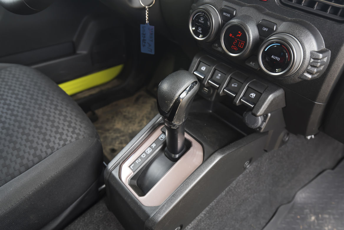 Suzuki Jimny IV 