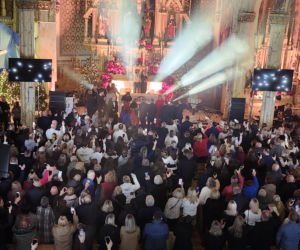 Wielkie Kolędowanie z gwiazdami na Greenpoincie