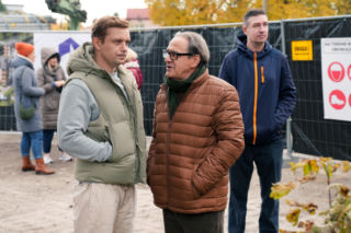 Barwy szczęścia, odcinek 3340. Hubert (Marek Molak) Jerzy (Bronisław Wrocławski)