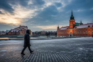 Piątek w Warszawie to jeszcze łagodny wstęp. Co przyniesie mroźny weekend?