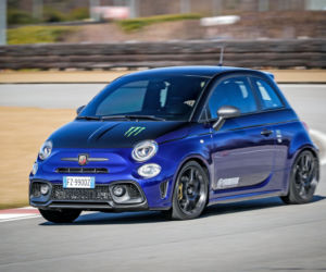Abarth 595 Monster Energy Yamaha i Scorpioneoro