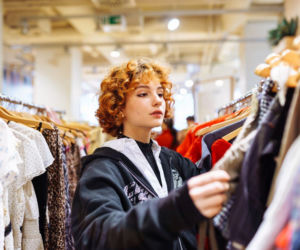 Twoje dziecko kupuje podróbki? Porozmawiaj z nim o zagrożeniach