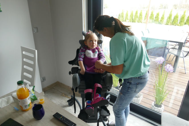 Nie żyje mała wojowniczka. Wcześniej zmarł jej braciszek. Urzędnicy odmawiali pomocy