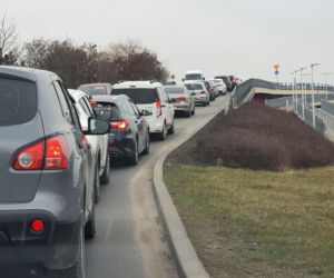 Mieszkańcy Warszawy szturmują markety budowlane