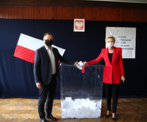 Wybory 2020. Para prezydencka razem z córką oddali głosy w drugiej turze
