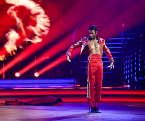 Gamou Fall przekazał bolero na aukcję charytatywną