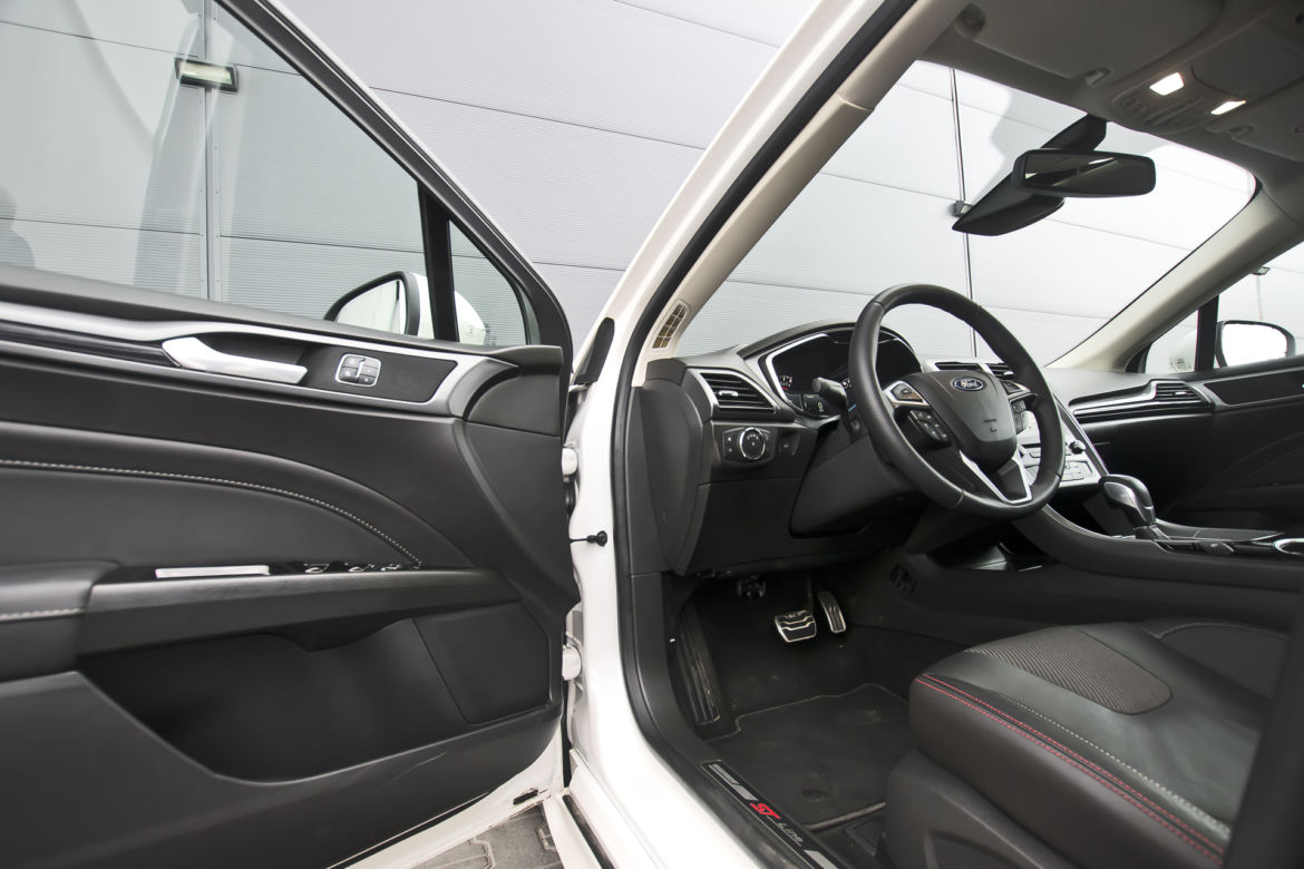 Ford Mondeo Kombi ST-Line 2.0 EcoBoost 240 KM A6