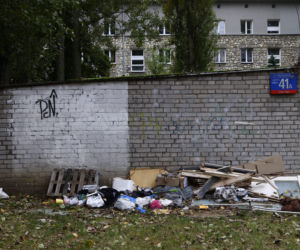 Śmieci zalewają Pragę. Podrzucają śmieci na potęgę!