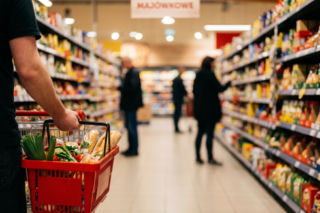 Czy 2 maja 2026 są otwarte sklepy?