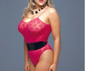 Samantha Fox ujawniła: Ubezpieczyła piersi na pięć milionów