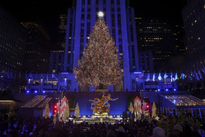 Legendarna choinka w Rockefeller Center już świeci