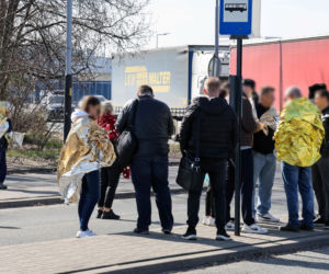 Strzały w łódzkiej fabryce, 400 osób ewakuowanych. Trwa obława