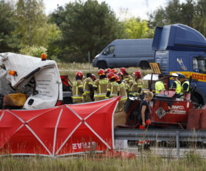 Tragedia na A1 pod Częstochową. Ciężarówka wjechała w służby. Są ofiary