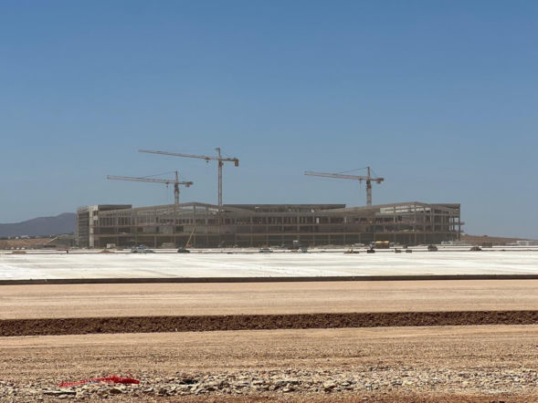 Budowa nowego lotniska na Krecie w Kastelli