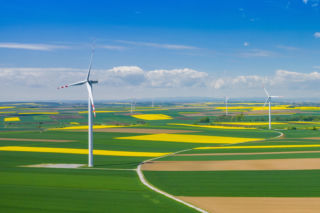 Gigant rynku wiatrowego połknął konkurenta