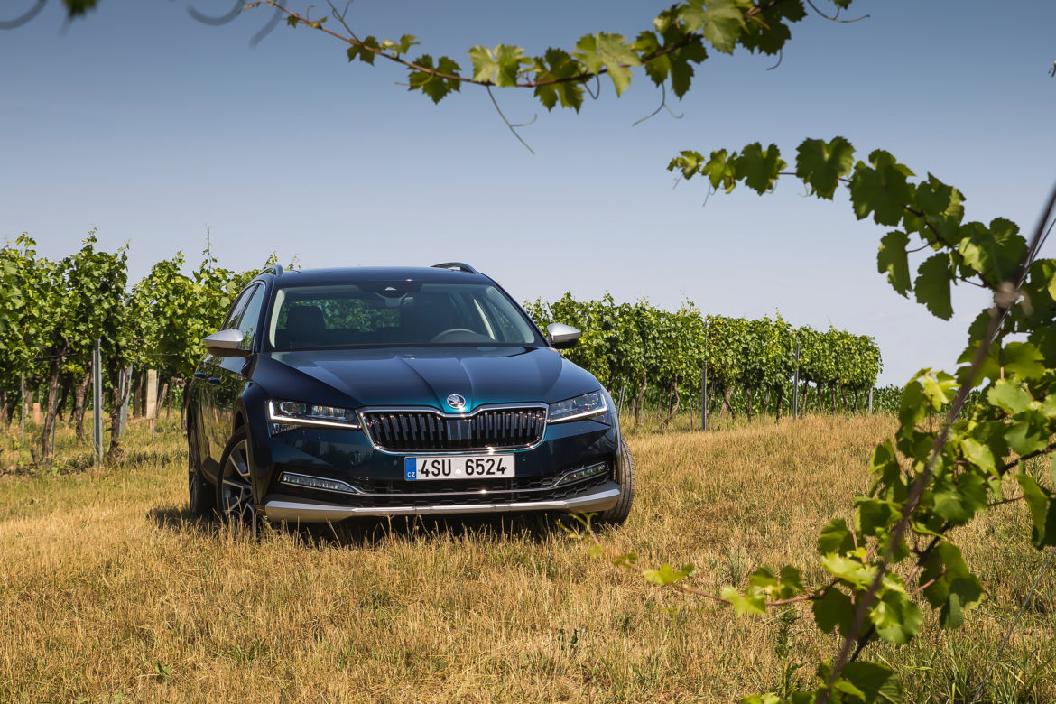 Skoda Superb Scout 2.0 TDI SCR 190 KM DSG7 4x4