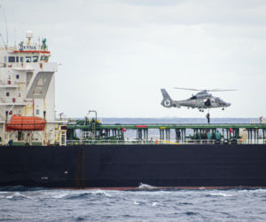 Zbiornikowiec Deyna w trakcie zatrzymania